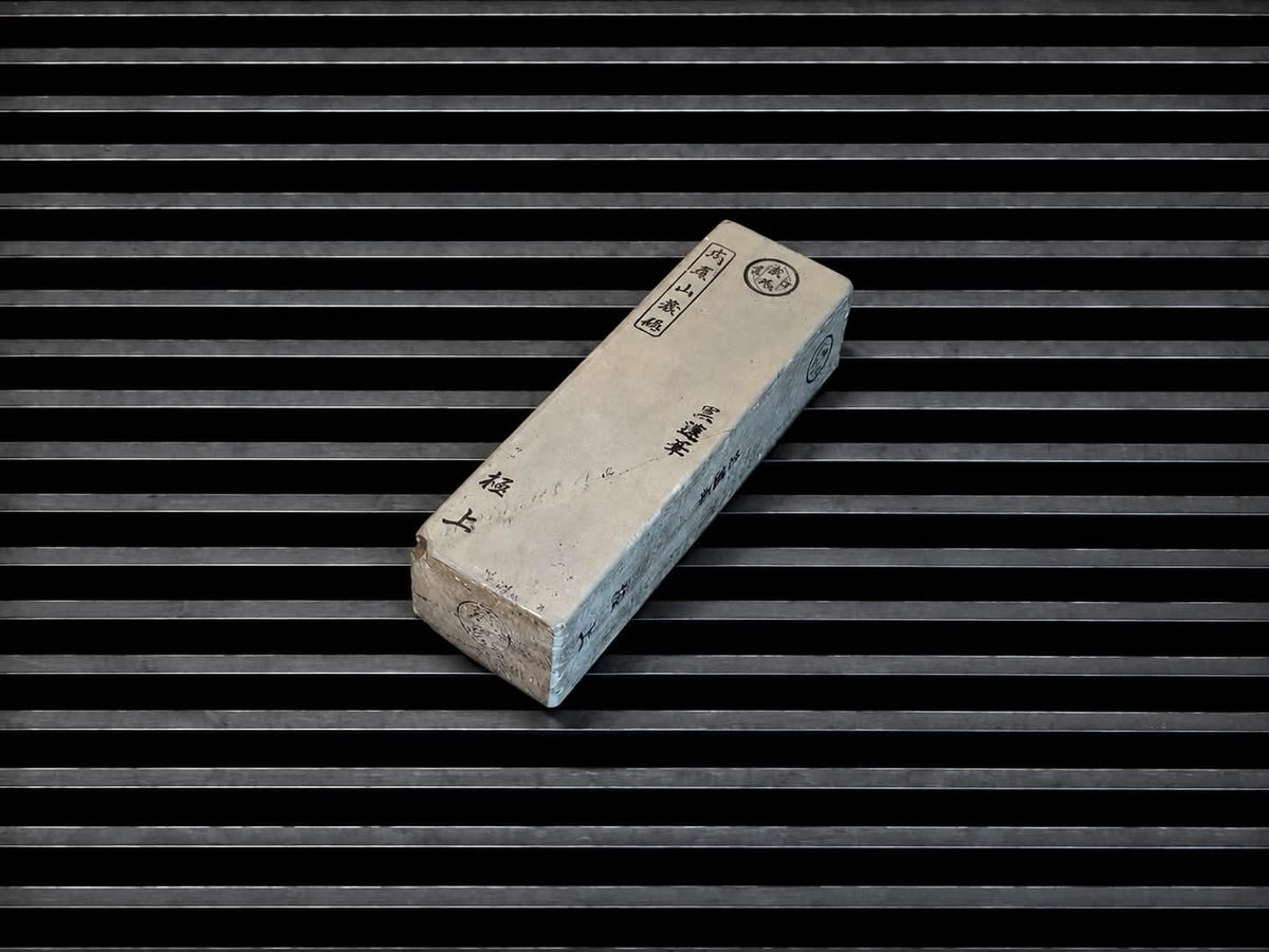 Maruoyama Kuro Renge Suita--Japanese Natural Whetstone